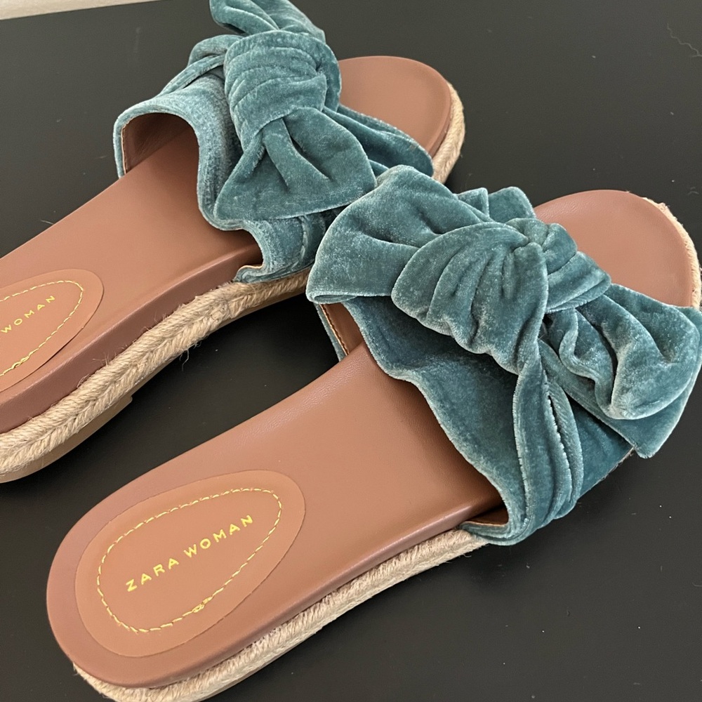 Zara Velvet Bow slide sandals - Size 39